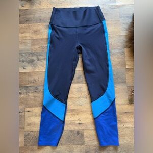 GAP FIT Sculpt Black and Blue Leggings Size Small